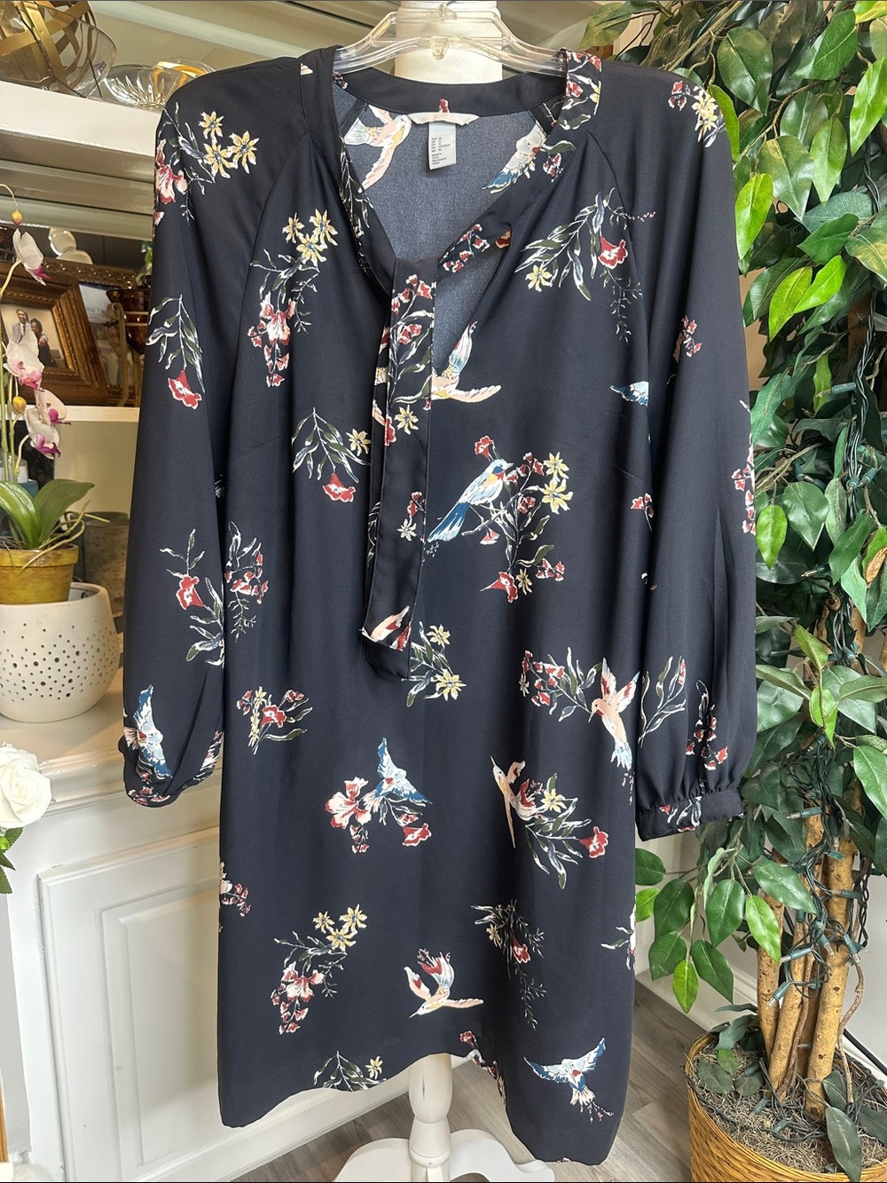 GUC H&M Black Midi Dress with Floral & Bird Print, 12